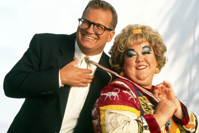 Framed Print : THE DREW CAREY SHOW, from left: Drew Carey, Kathy Kinney, 1996, 1995-2004