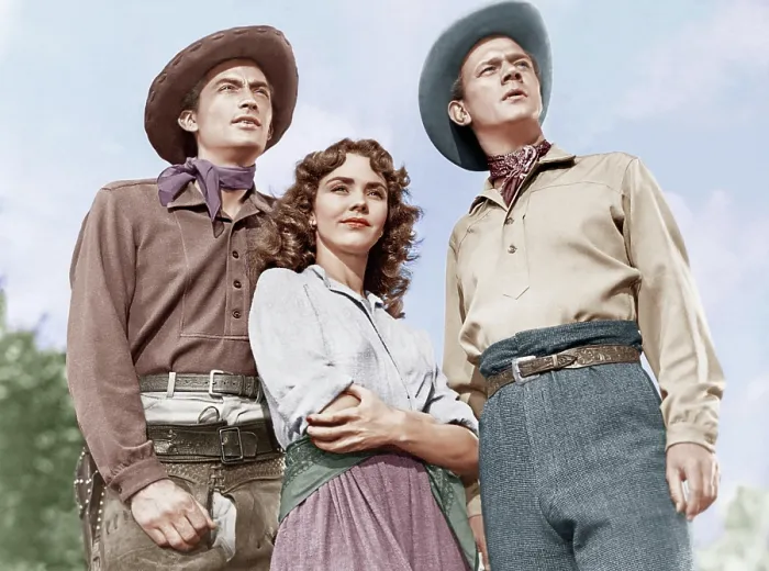 Framed Print : DUEL IN THE SUN, from left: Gregory Peck, Jennifer Jones, Joseph Cotten, 1946