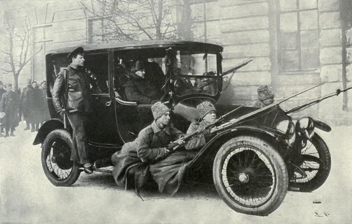Framed Print : Duma messengers protected by Armed guards. Russian Revolution, 1917 Framed Print : Duma messengers protected by Armed guards. Russian Revolution, 1917