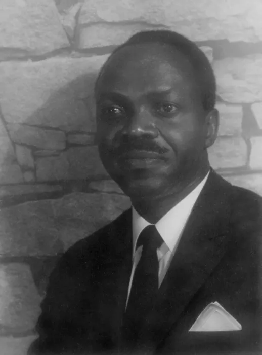 Framed Print : E. R. Braithwaite (b.1912), a Guyanese novelist. Best known as the author of TO SIR, WITH LOVE (1959), which was made into a film starring Sidney Poitier in 1967