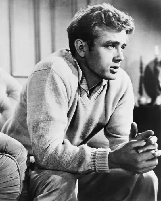 Framed Print : EAST OF EDEN, James Dean, 1955 Framed Print : EAST OF EDEN, James Dean, 1955