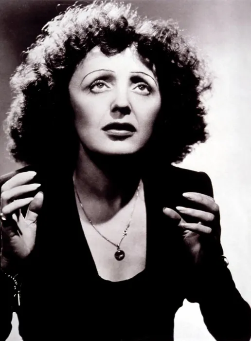 Framed Print : EDITH PIAF, c. mid 1940s. Courtesy: CSU Archives  /  Everett Collection