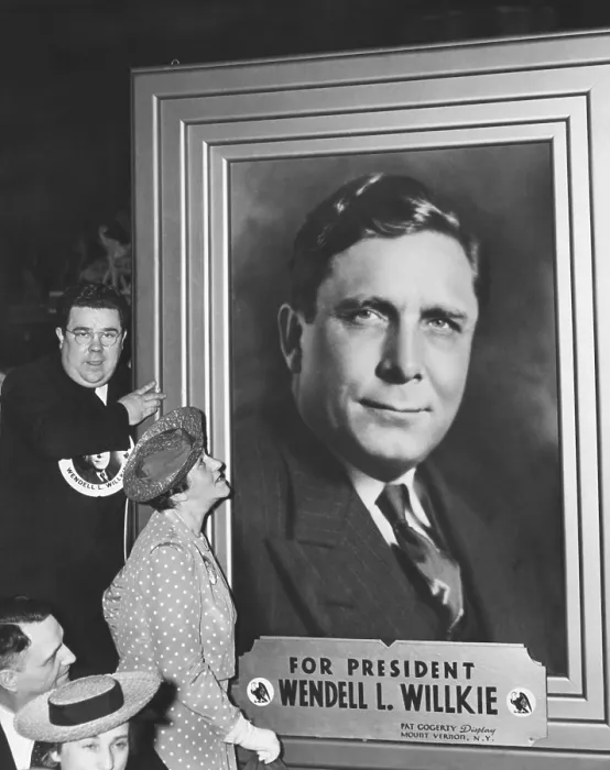 Framed Print : Edith Willkie looks up at the oversized portrait of Wendell Willkie at Republican Convention. June 28, 1940 Framed Print : Edith Willkie looks up at the oversized portrait of Wendell Willkie at Republican Convention. June 28, 1940