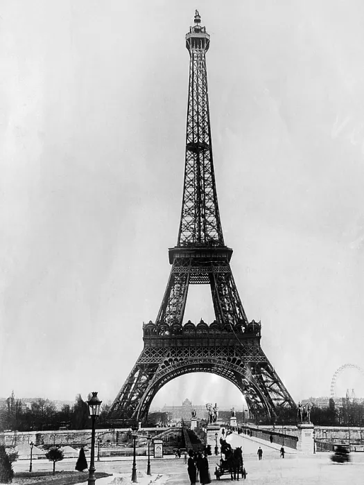 Framed Print : Eiffel Tower, Paris France. ca. 1928.Courtesy: CSU Archives / Everett Collection