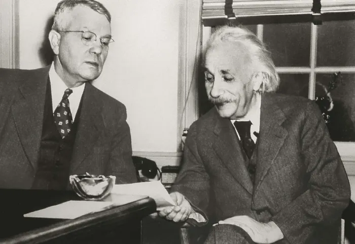 Framed Print : EINSTEIN, Albert (1879-1955). AISA / Everett Collection**US SALES ONLY** Framed Print : EINSTEIN, Albert (1879-1955). AISA / Everett Collection**US SALES ONLY**