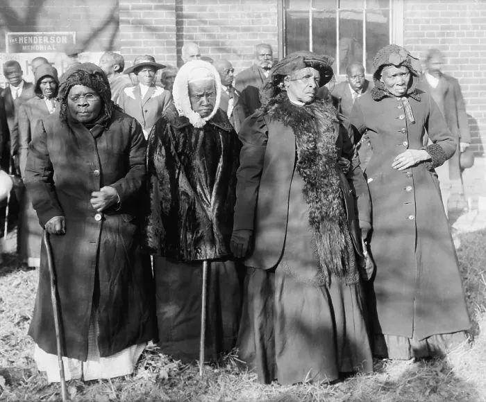 Framed Print : Four Elderly African American women at a Convention of ex-slaves, Washington, D.C. 1916 Framed Print : Four Elderly African American women at a Convention of ex-slaves, Washington, D.C. 1916