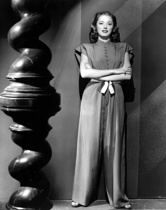 Framed Print : Eleanor Parker, wearing a one-piece pajama suit designed by Leah Rhodes, 1946 Framed Print : Eleanor Parker, wearing a one-piece pajama suit designed by Leah Rhodes, 1946