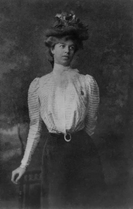 Framed Print : Eleanor Roosevelt in Gibson Girl fashions. New York, ca. 1903. (BSLOC_2013_6_21) Framed Print : Eleanor Roosevelt in Gibson Girl fashions. New York, ca. 1903. (BSLOC_2013_6_21)