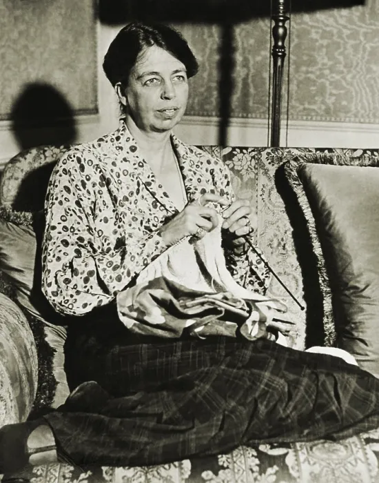 Framed Print : Eleanor Roosevelt knitting in the Governor's Mansion in Albany, New York, 1932 (BSLOC_2018_2_14)
