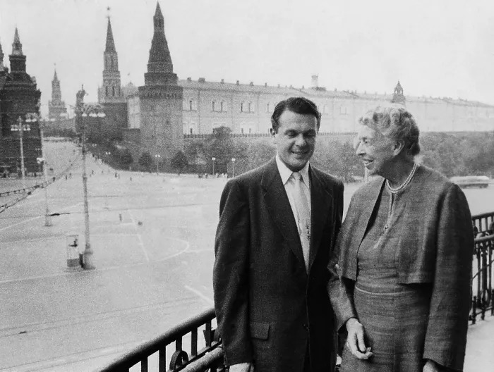 Framed Print : Eleanor Roosevelt in Moscow with her close friend, David Gurewitsch. Sept. 1957. (BSLOC_2013_6_72) Framed Print : Eleanor Roosevelt in Moscow with her close friend, David Gurewitsch. Sept. 1957. (BSLOC_2013_6_72)
