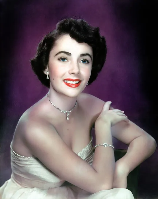 Framed Print : ELIZABETH TAYLOR