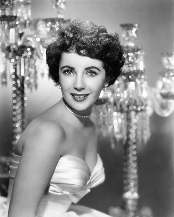 Framed Print : Elizabeth Taylor, ca. 1951 Framed Print : Elizabeth Taylor, ca. 1951