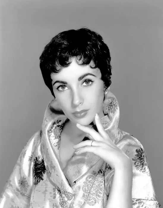 Framed Print : Elizabeth Taylor, ca. 1954