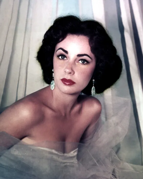 Framed Print : Elizabeth Taylor, ca. mid-1950s