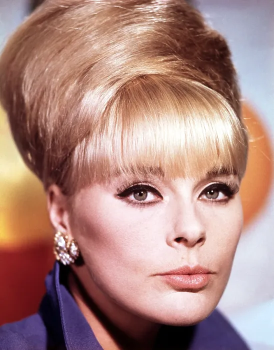 Framed Print : ELKE SOMMER, mid-1960s Framed Print : ELKE SOMMER, mid-1960s