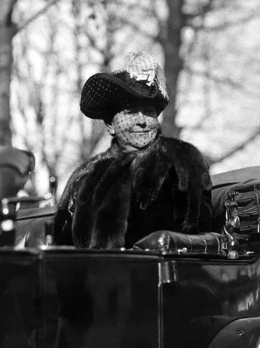 Framed Print : Ellen Louise Wilson (1860-1914), First Lady 1913-1914, circa 1912, Courtesy: CSU Archives / Everett Collection Framed Print : Ellen Louise Wilson (1860-1914), First Lady 1913-1914, circa 1912, Courtesy: CSU Archives / Everett Collection