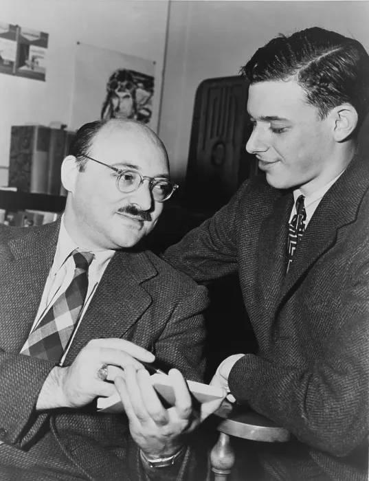 Framed Print : Ellery Queen, (Daniel Nathan) American mystery writer, with novelist James Yaffe (b. 1927) Framed Print : Ellery Queen, (Daniel Nathan) American mystery writer, with novelist James Yaffe (b. 1927)