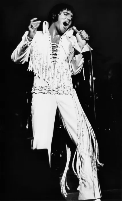 Framed Print : Elvis Presley, performing at the International Hotel, Las Vegas, August 11, 1970