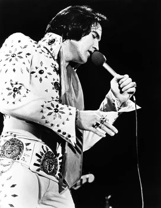 Framed Print : ELVIS ON TOUR, Elvis Presley, 1972
