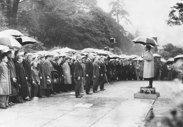 Framed Print : Emperor Hirohito thanks coal miners for increased production, Dec. 3, 1948