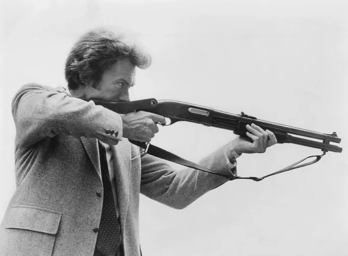 Framed Print : THE ENFORCER, Clint Eastwood, 1976
