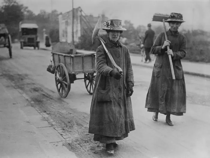 Framed Print : English women street cleaners during World War I, 1914-1918. They have replaced men who joined the armed forces. (BSLOC_2016_13_127.jpg )