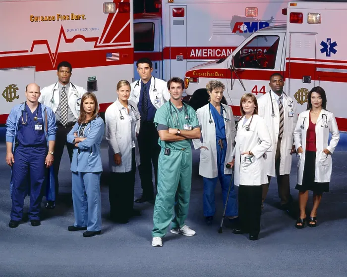 Framed Print : E.R. Paul McCrane, Sharif Atkins, Maura Tierney, Sherry Stringfield, Goran Visnjic, Noah Wyle, Michael Michele, Laura Innes, Mekhi Phifer, Ming-Na, (Season 9), 1994-2009