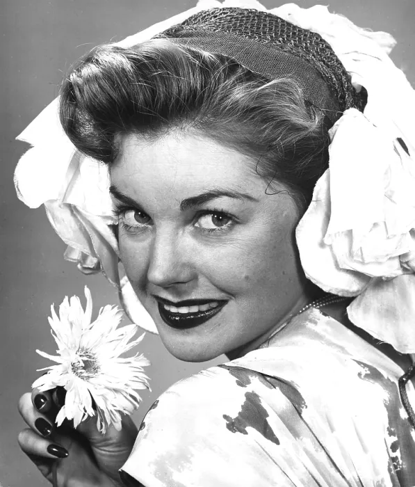 Framed Print : ESTHER WILLIAMS, portrait. 1948