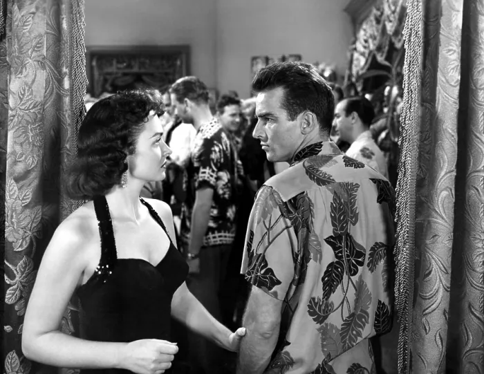 Framed Print : FROM HERE TO ETERNITY, from left: Donna Reed, Montgomery Clift, 1953 Framed Print : FROM HERE TO ETERNITY, from left: Donna Reed, Montgomery Clift, 1953