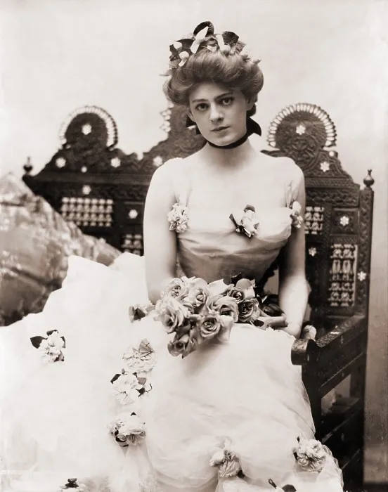 Framed Print : Ethel Barrymore (1879-1959), already an experienced actress at age 22, in 1901. Photo by Burr McIntosh (1862-1942)