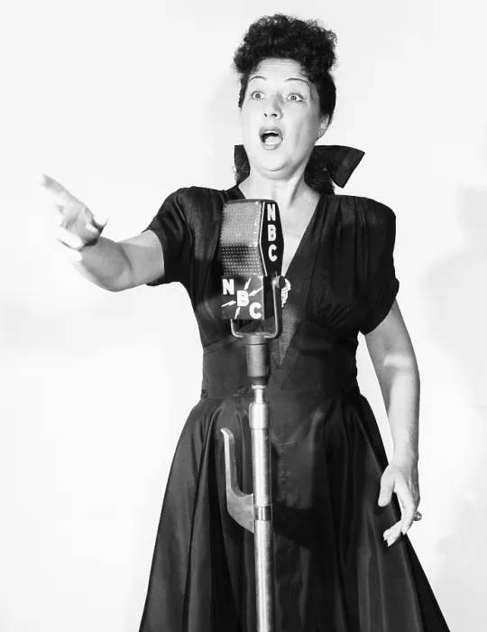 Framed Print : Ethel Merman at the NBC radio microphone, 1940s