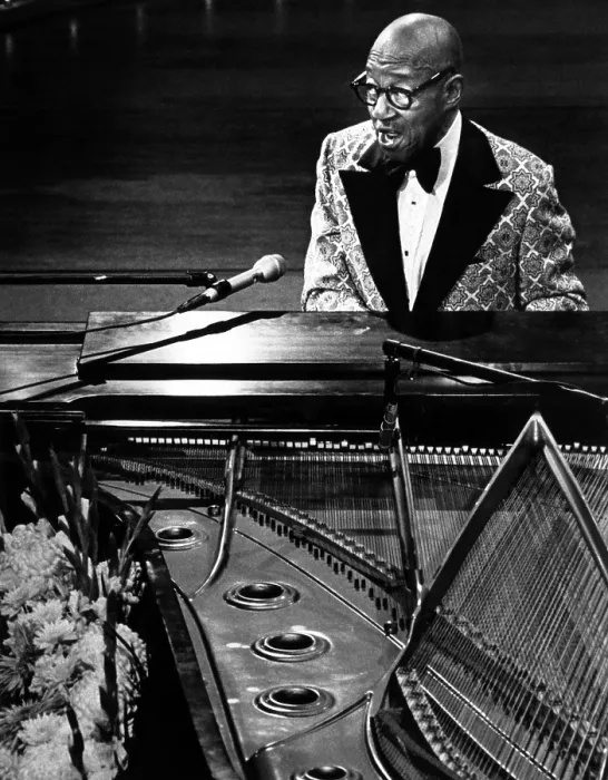Framed Print : Eubie Blake, 1975. Courtesy: CSU Archives / Everett Collection Framed Print : Eubie Blake, 1975. Courtesy: CSU Archives / Everett Collection