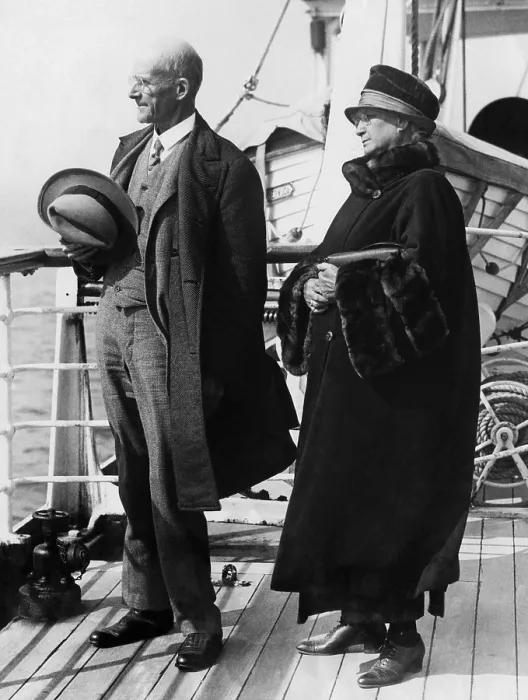 Framed Print : Eugene Debs and his wife arrive in New York after their vacation in Bermuda, 1926. Courtesy: CSU Archives / Everett Collection