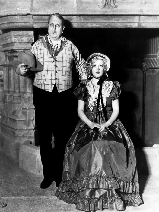 Framed Print : EV1850 - William Randolph Hearst and Marion Davies pose at the 49er party at San Simeon that celebrated Hearst's 70th birthday, 1933 Framed Print : EV1850 - William Randolph Hearst and Marion Davies pose at the 49er party at San Simeon that celebrated Hearst's 70th birthday, 1933
