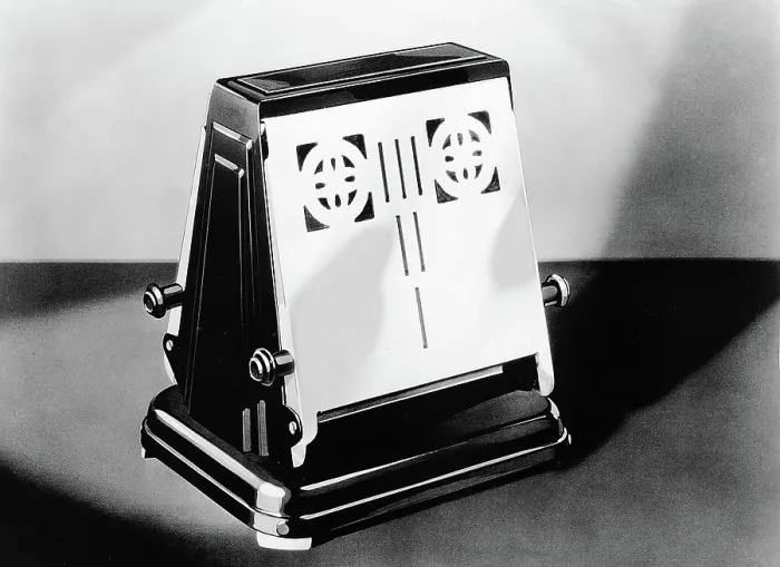 Framed Print : EV1901 - TOASTER. Courtesy: CSU Archives  /  Everett Collection