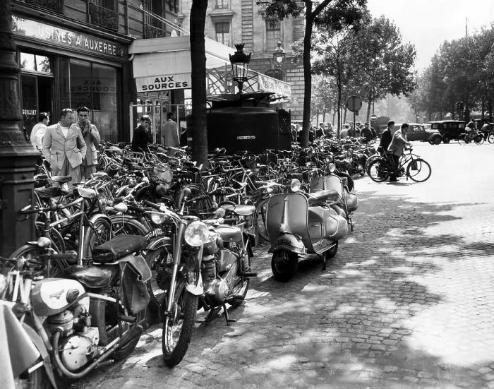 Framed Print : EV1980 -Street scene in Paris, August 23, 1953. Courtesy: CSU Archives / Everett Collection Framed Print : EV1980 -Street scene in Paris, August 23, 1953. Courtesy: CSU Archives / Everett Collection