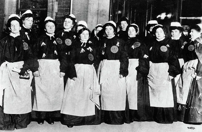 Framed Print : EV2093 - SUFFRAGE WOMEN. Courtesy: CSU Archives  /  Everett Collection