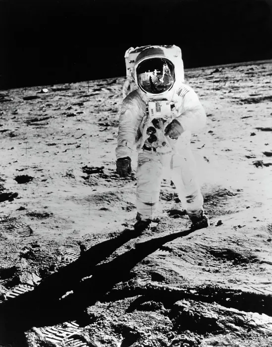 Framed Print : EV2094 - APOLLO 11. Courtesy: CSU Archives / Everett Collection Framed Print : EV2094 - APOLLO 11. Courtesy: CSU Archives / Everett Collection