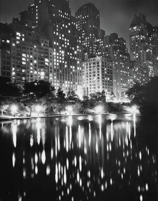 Framed Print : EV2100 - CENTRAL PARK SOUTH, N.Y.C.. Courtesy: CSU Archives / Everett Collection Framed Print : EV2100 - CENTRAL PARK SOUTH, N.Y.C.. Courtesy: CSU Archives / Everett Collection
