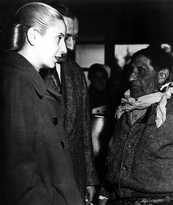 Framed Print : Eva Peron and President Juan Peron speak to a worker, late 1940s. Courtesy: CSU Archives  /  Everett Collection