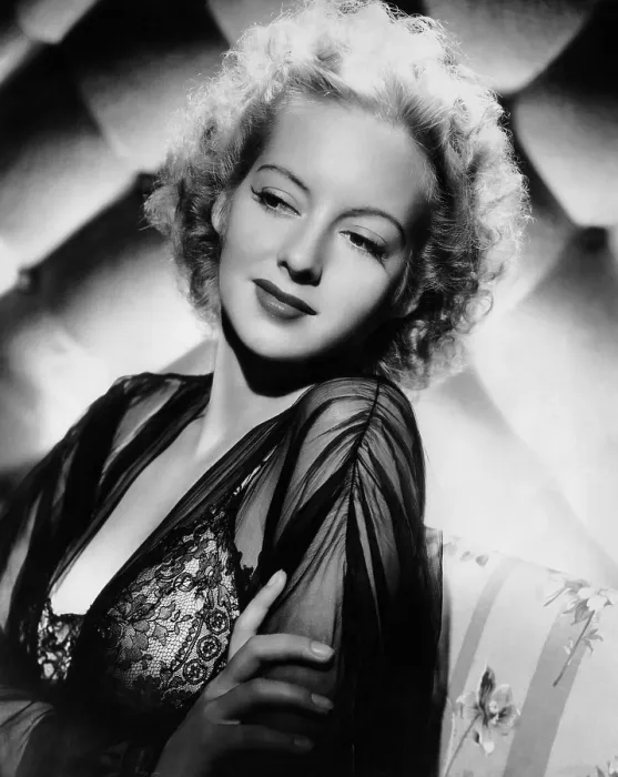 Framed Print : Evelyn Keyes, 1943