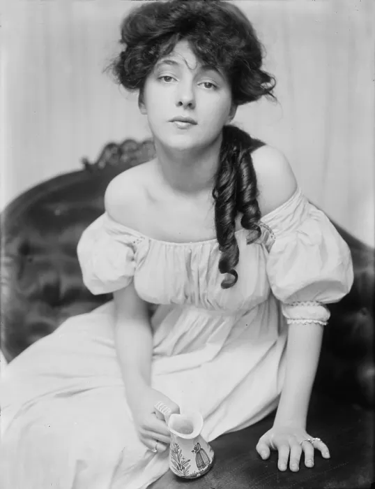 Framed Print : Evelyn Nesbit, chorus girl and model, brought to the studio by Stanford White, photograph by Gertrude Kasebier, c. 1902