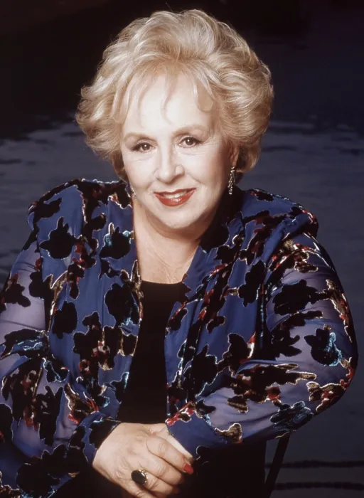 Framed Print : EVERYBODY LOVES RAYMOND, Doris Roberts, 1996-2005 Framed Print : EVERYBODY LOVES RAYMOND, Doris Roberts, 1996-2005
