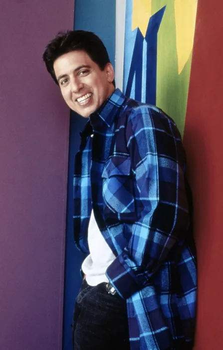 Framed Print : EVERYBODY LOVES RAYMOND, Ray Romano, 1996-2005