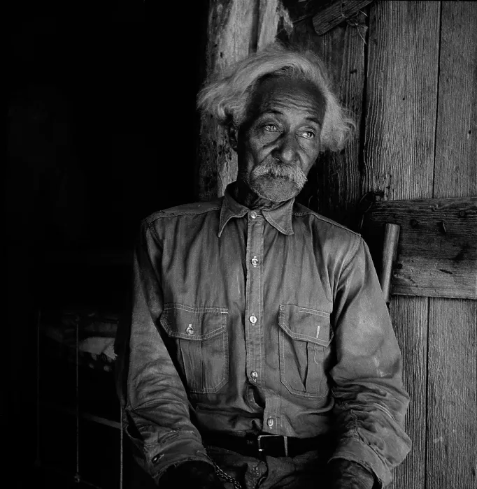 Framed Print : Ex-slave Bob Lemmons was born about 1850, in south Texas. He worked. He spent most of his life in Carrizo Springs in 45 miles from the Mexican border, and knew Billy the Kid Framed Print : Ex-slave Bob Lemmons was born about 1850, in south Texas. He worked. He spent most of his life in Carrizo Springs in 45 miles from the Mexican border, and knew Billy the Kid