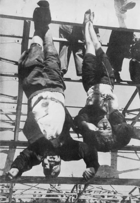 Framed Print : Executed Benito Mussolini and mistress, Clara Petacci, hanging by feet. Milan, Italy, May 1945. World War 2. (BSLOC_2014_10_54) Framed Print : Executed Benito Mussolini and mistress, Clara Petacci, hanging by feet. Milan, Italy, May 1945. World War 2. (BSLOC_2014_10_54)