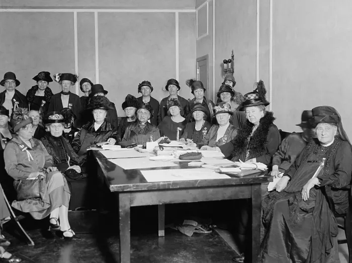 Framed Print : Executives of International Council of Women, May 4, 1925. ICW advocated human rights for women with the League of Nations during the 1920s. Washington, D.C. (BSLOC_2015_16_206)