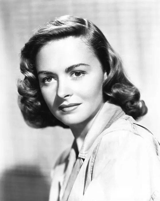 Framed Print : THEY WERE EXPENDABLE, Donna Reed, 1945