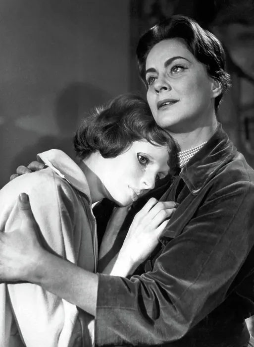 Framed Print : EYES WITHOUT A FACE, (aka LES YEUX SANS VISAGE), Edith Scob, Alida Valli, 1960