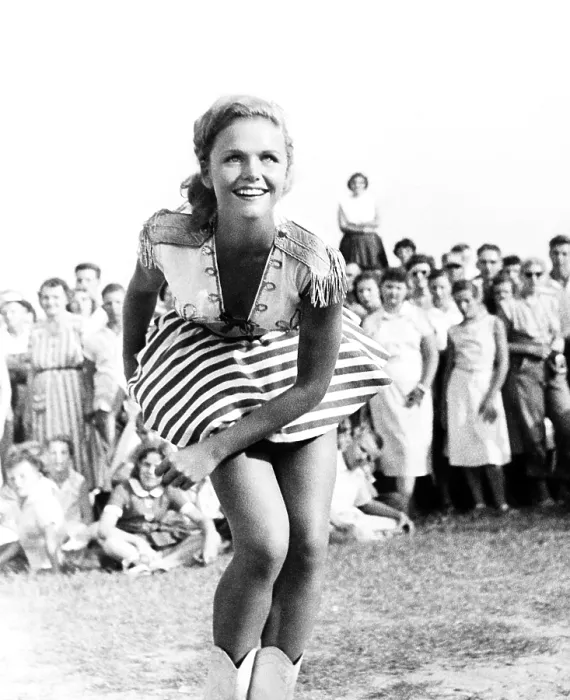 Framed Print : A FACE IN THE CROWD, Lee Remick, 1957 Framed Print : A FACE IN THE CROWD, Lee Remick, 1957